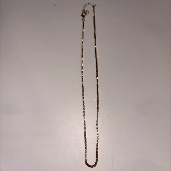 Elegant Gold Chain Necklace - Picture 1 of 2